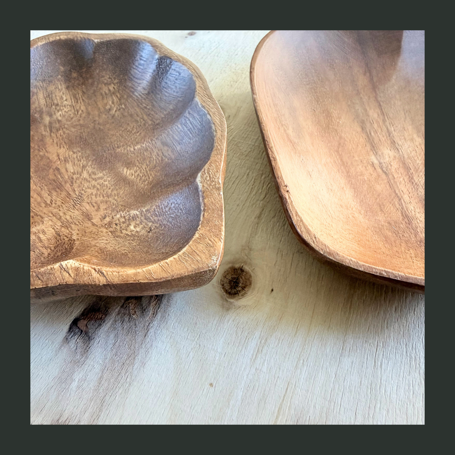 Acacia Dish Pair — Apple & Strawberry