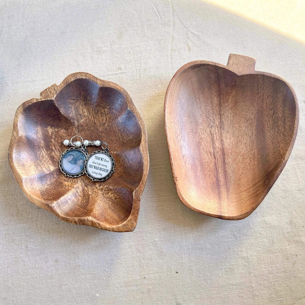 Acacia Dish Pair — Apple & Strawberry